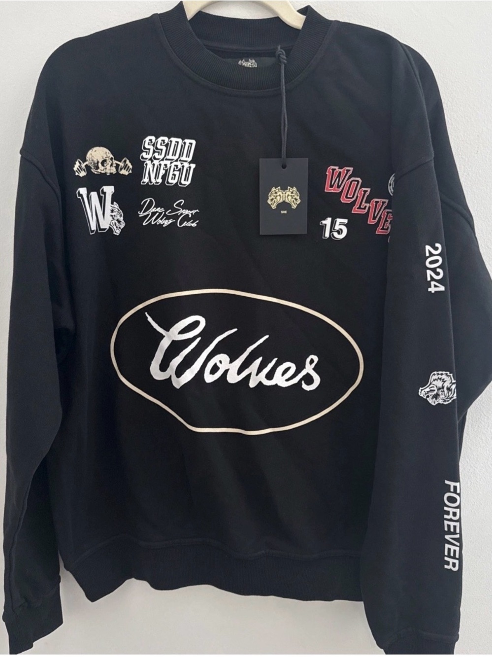 Wolves Black Graphic Crewneck Sweatshirt by